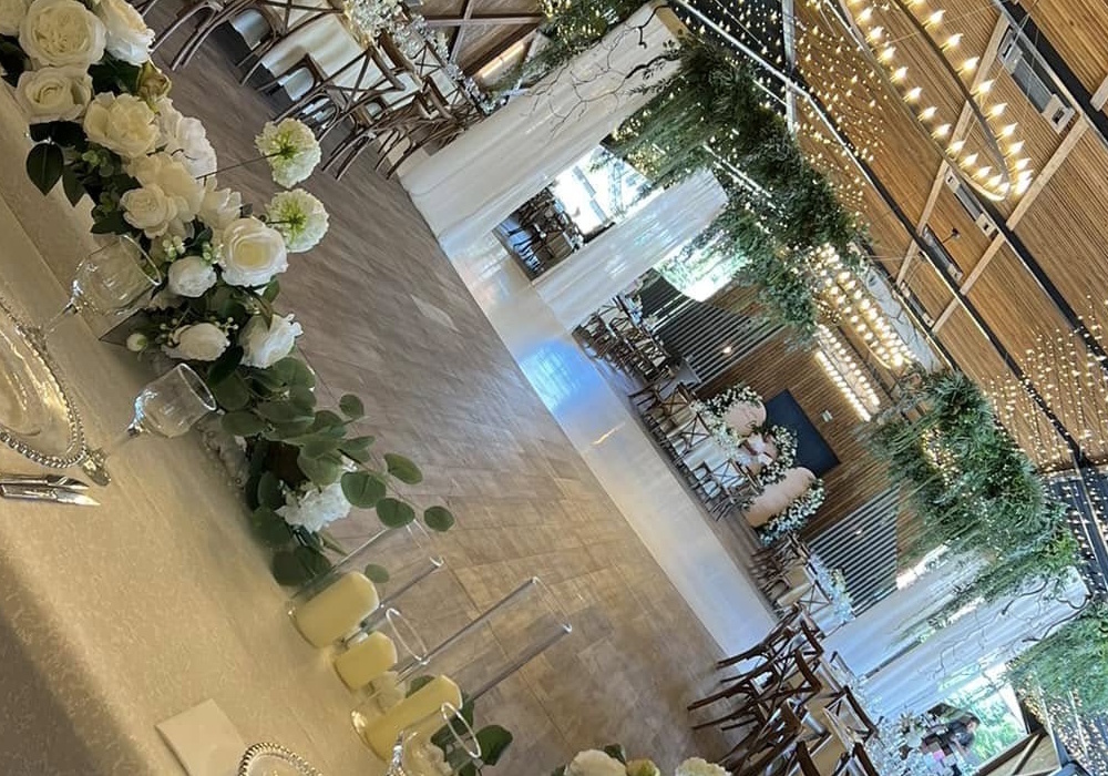 Nuntă de poveste într-un decor spectaculos şi extravagant